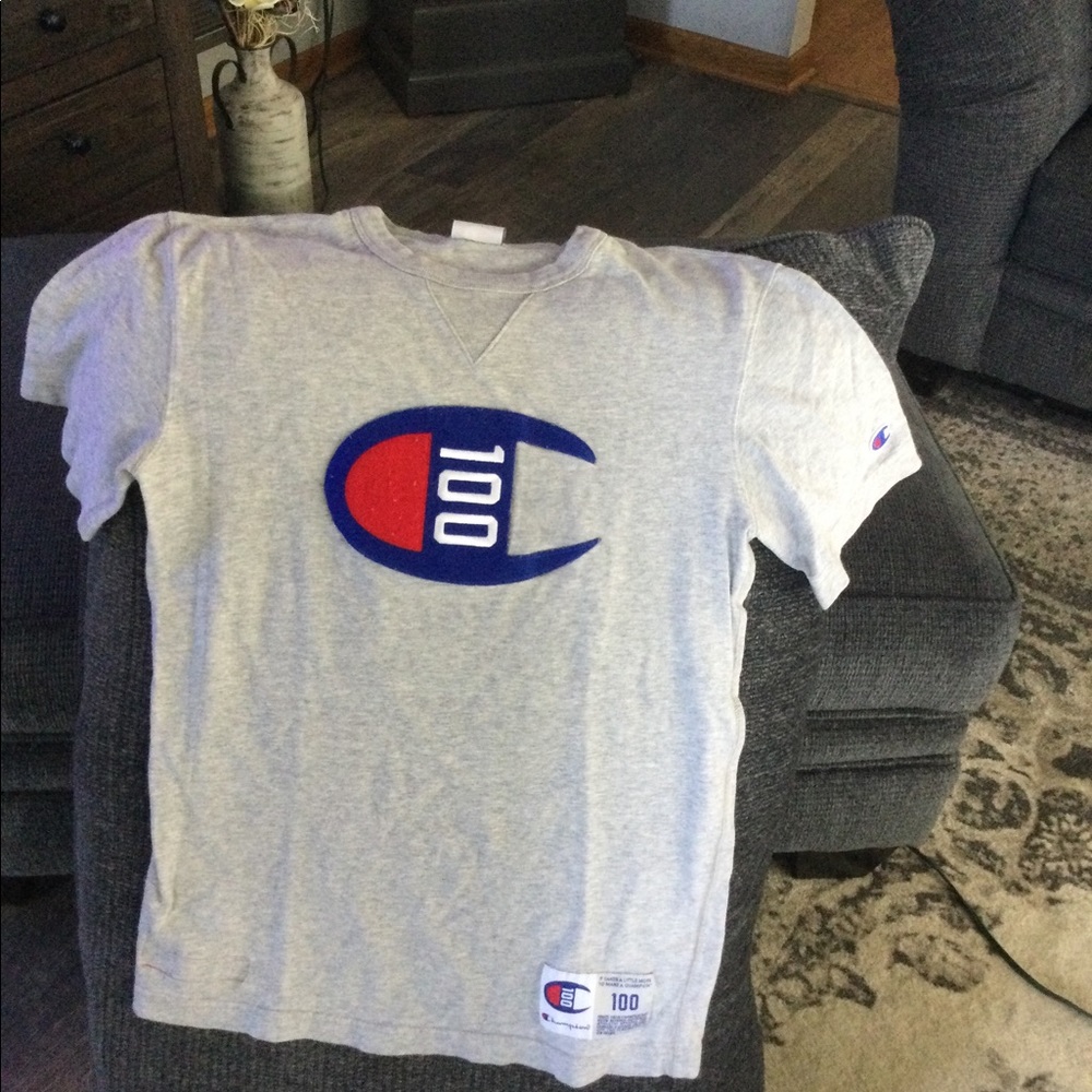 Champion Short Sleeve Small T-Shirt w/ felt emblem